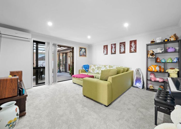  at 51 Sunningdale Street, Wattle Downs, Manukau City, Auckland