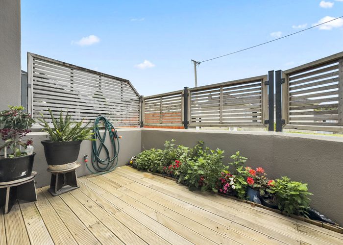  at 17/8 Landscape Road, Papatoetoe, Auckland