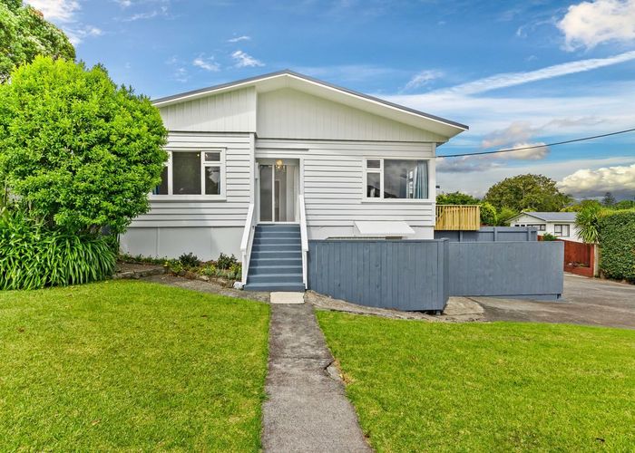 at 11 Craigbank Avenue, New Lynn, Waitakere City, Auckland