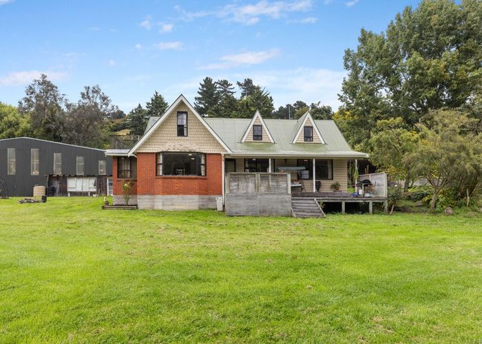  at 298 & 296 Worsleys Road, Cracroft, Christchurch City, Canterbury