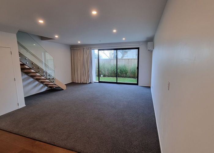  at 4B/4 Ferry Road, Eastbourne, Lower Hutt, Wellington
