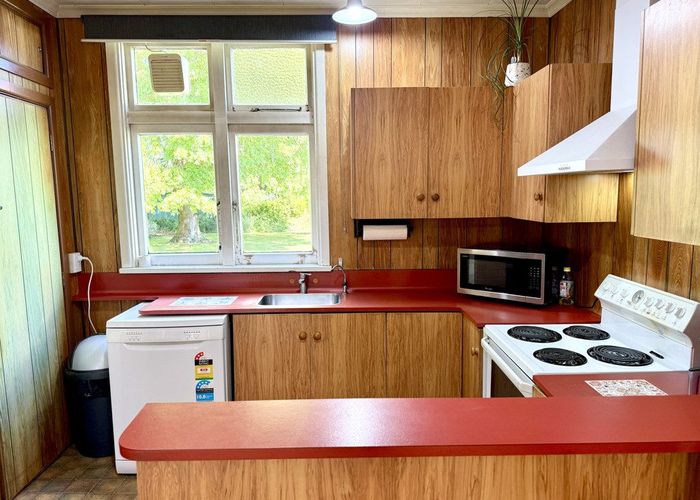  at 300 Moulson Street, Tisbury, Invercargill