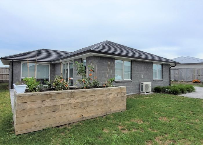  at 6 Goodwin Crescent, Pyes Pa, Tauranga