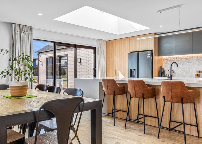 at 6B Greenwood Place, Amberley, Amberley