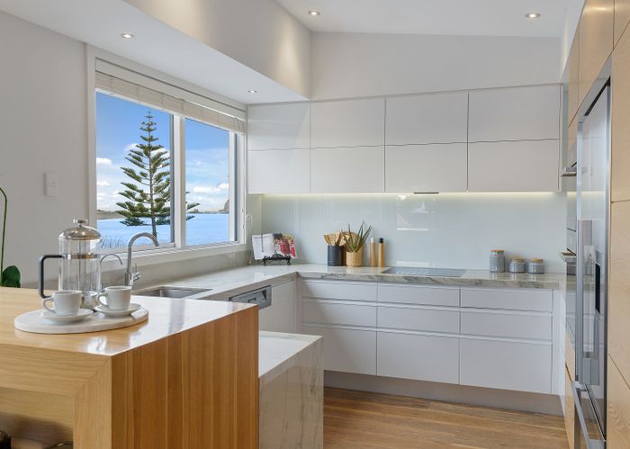  at 9 Beachville Road, Redcliffs, Christchurch