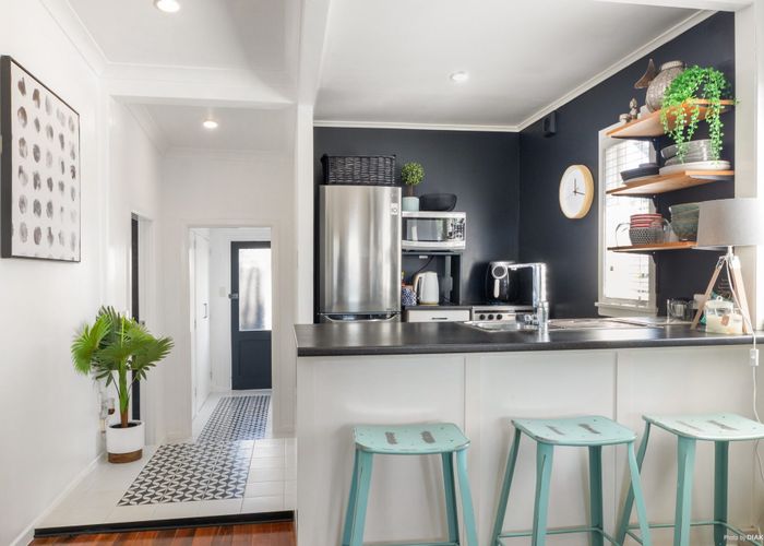  at 176 Halsey Drive, Lynfield, Auckland
