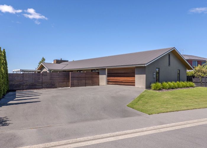  at 52 Ludlow Drive, Huntingdon, Ashburton, Canterbury