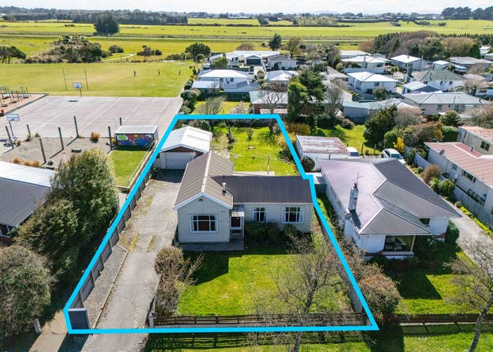  at 130 Lamond Street East, Hargest, Invercargill, Southland