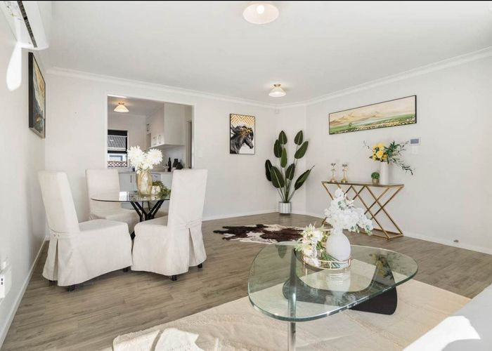  at 2/282 Shirley Road, Papatoetoe, Auckland
