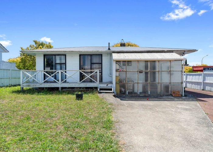  at 12 Ussher Place, Pakuranga, Manukau City, Auckland