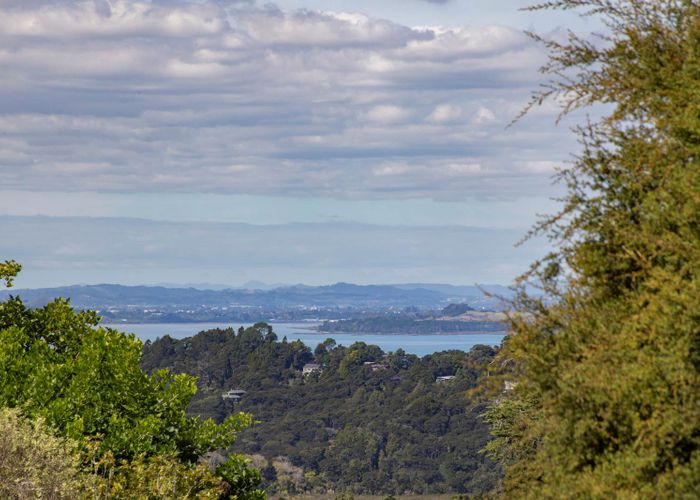  at 446 Huia Road, Laingholm, Auckland