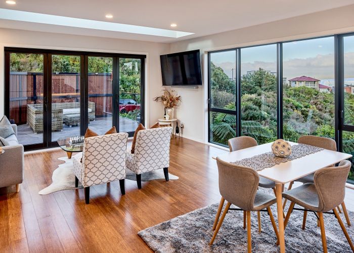  at 9 Cromwell Point, Newlands, Wellington