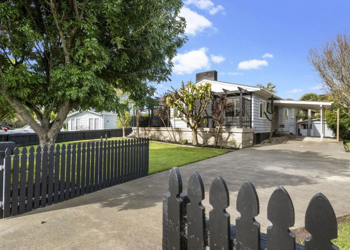  at 9 Norrie Avenue, Mount Albert, Auckland