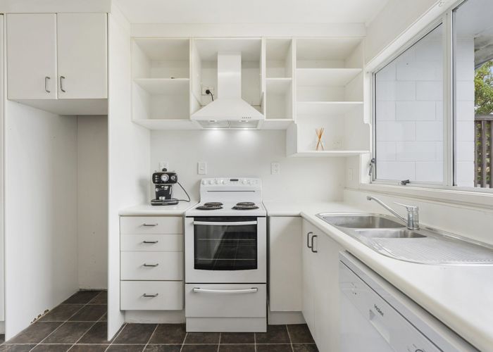  at 2/174 Birkdale Road, Birkdale, North Shore City, Auckland