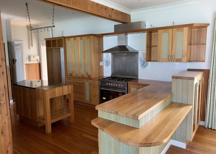  at 77 Sylvan Avenue, Northcote, Auckland