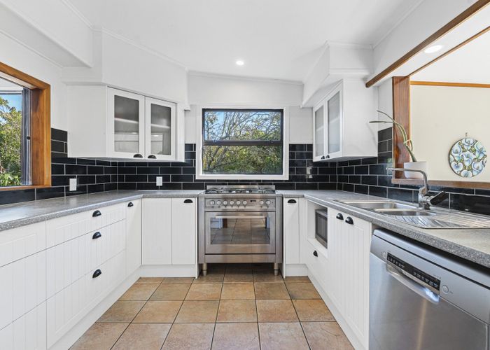  at 20 Parris Street, Moturoa, New Plymouth, Taranaki