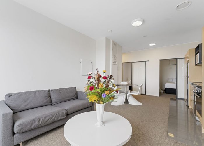  at 913/17 Putney Way, Manukau, Manukau City, Auckland