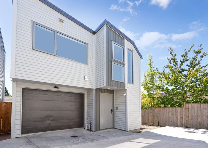  at 7/11 Celeste Place, Totara Vale, North Shore City, Auckland