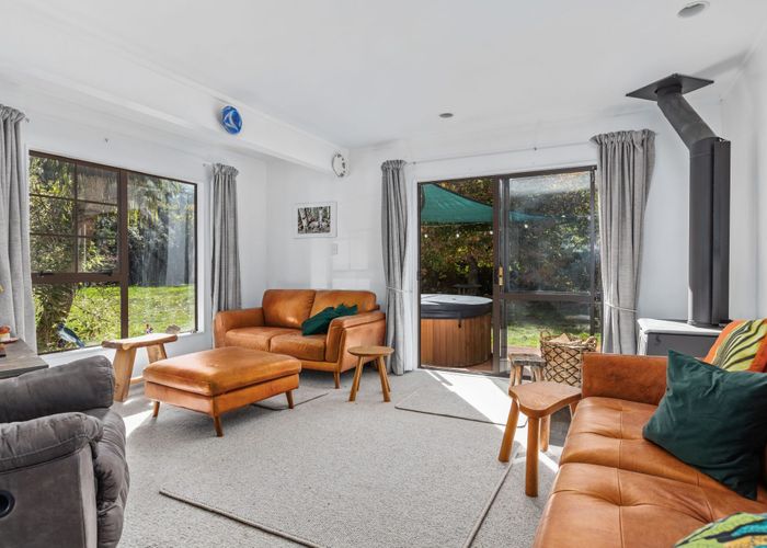  at 16 Parkers Road, West Taratahi