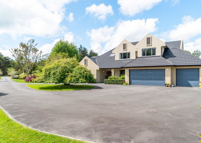  at 43 TVL Road, Blue Mountains, Upper Hutt, Wellington