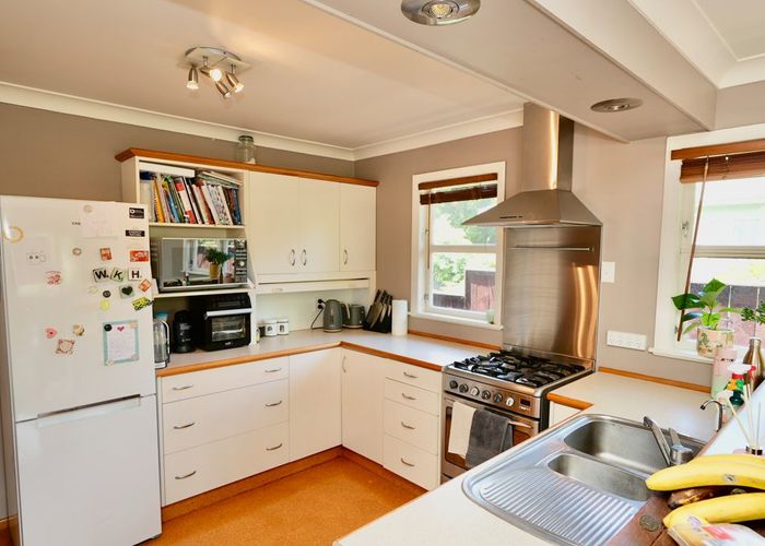  at 74 Long Melford Rd, Awapuni, Palmerston North, Manawatu / Whanganui