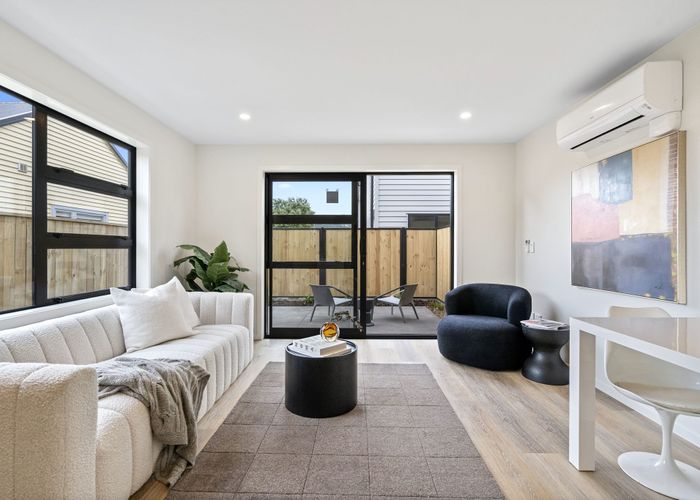  at 2/25 Bush Street, Naenae, Lower Hutt