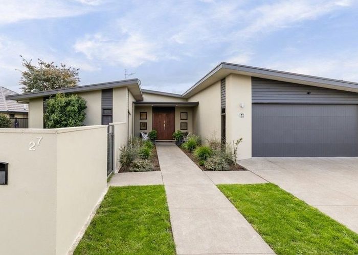  at 27 Pinotage Drive, Greenmeadows, Napier