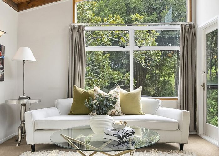  at 13 Seymour Road, Mellons Bay, Auckland