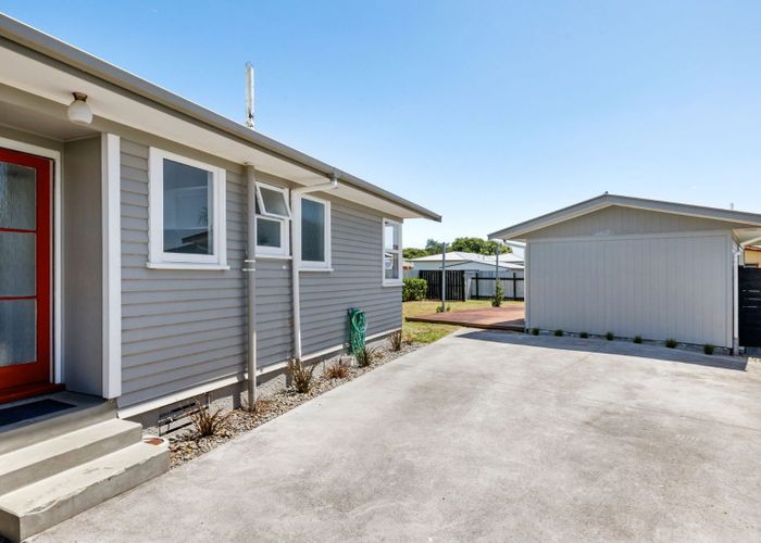  at 7 Katherine Place, Melville, Hamilton, Waikato