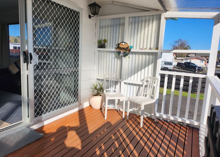  at 19 Washington Square, Paeroa, Paeroa