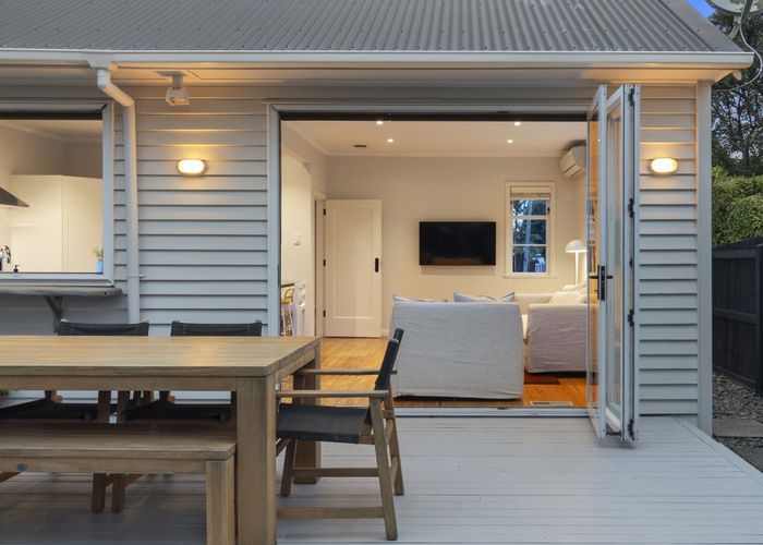  at 15 Alberta Street, Point Chevalier, Auckland City, Auckland