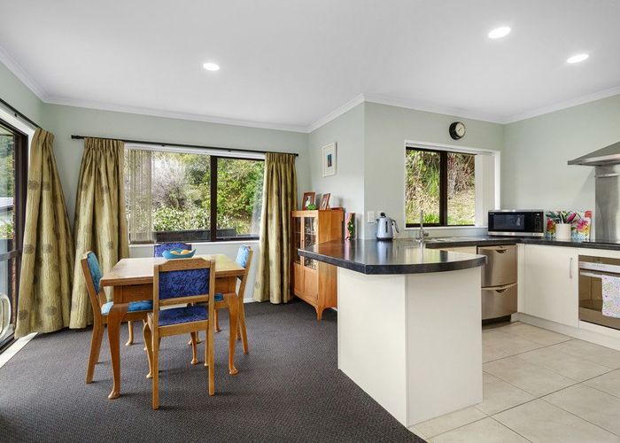  at 40 King Charles Drive, Kingsley Heights, Upper Hutt