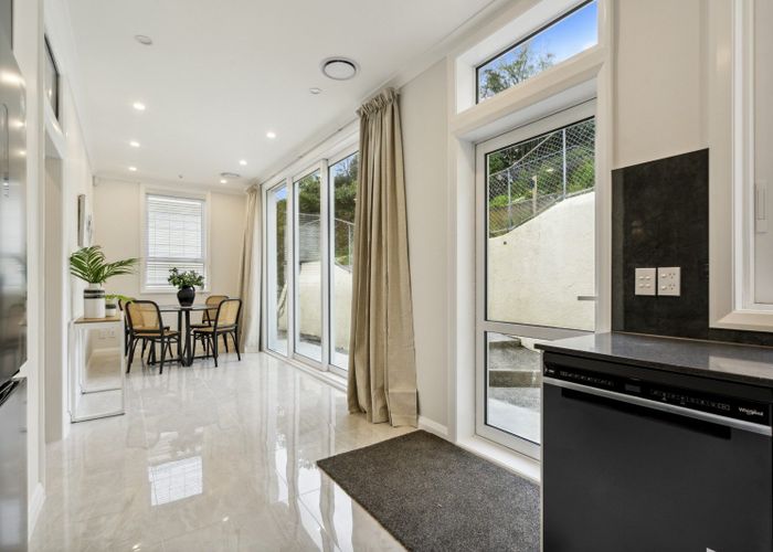  at 5 Arawa Road, Hataitai, Wellington