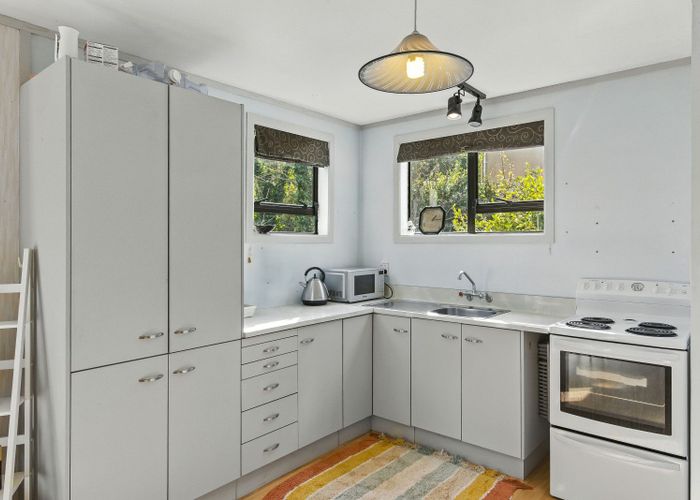  at 15 Leinster Avenue, Raumati South, Kapiti Coast, Wellington