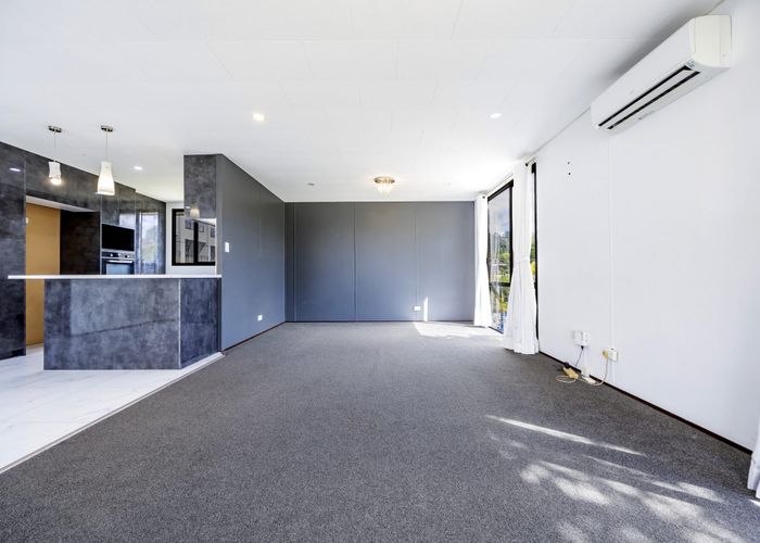  at 2/34 Tomo Street, New Lynn, Waitakere City, Auckland