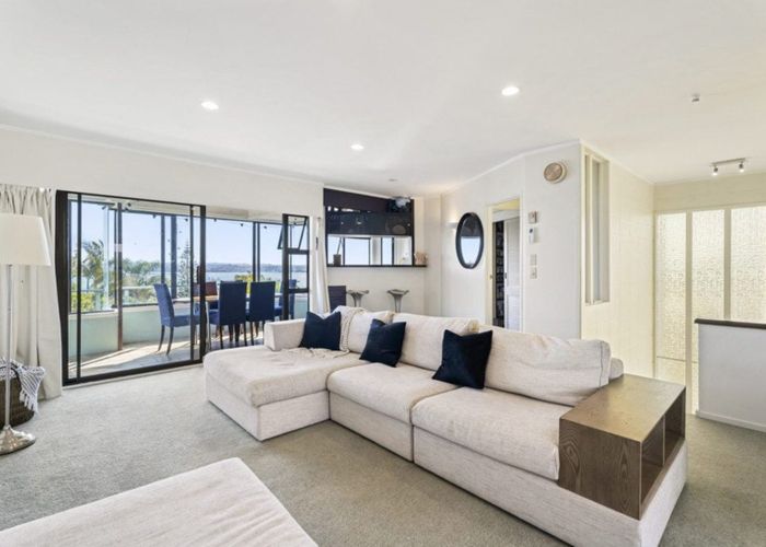  at 1/64 Island Bay Rd, Beach Haven, North Shore City, Auckland
