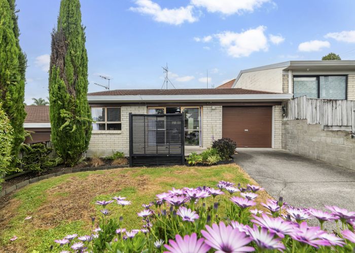  at 2/14 Menary Street, Papakura, Papakura, Auckland