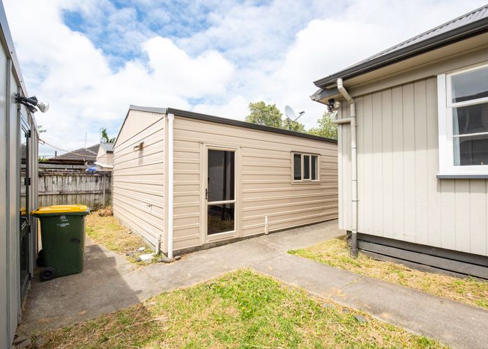  at 25a Norana Avenue, Favona, Mangere East, Manukau City, Auckland