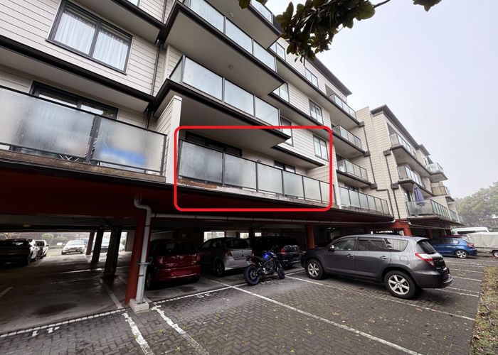  at 20/68 Mountain Road, Mount Wellington, Auckland