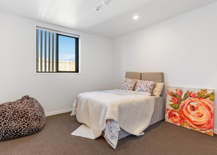  at 1/169 Hobsonville Point Road, Hobsonville, Waitakere City, Auckland