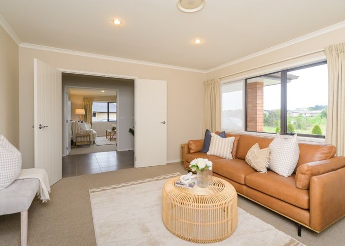  at 33 Silkwood Place, Fitzherbert, Palmerston North