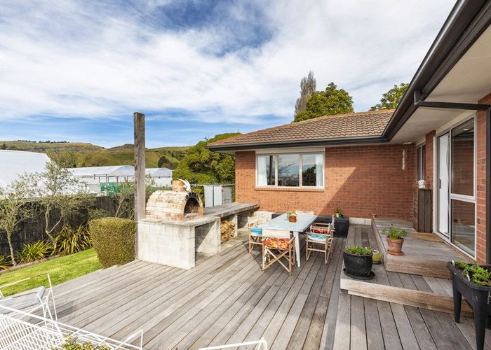  at 7 Gilders Grove, Heathcote, Christchurch City, Canterbury