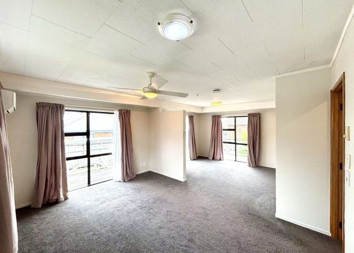  at 47 Sturges Road, Henderson, Waitakere City, Auckland