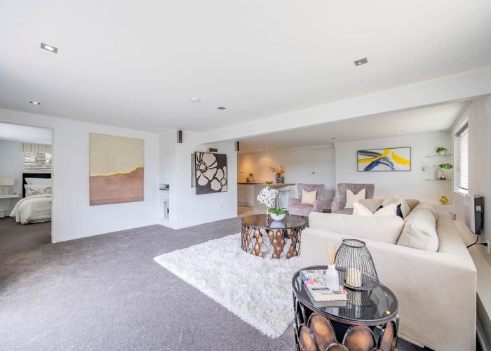  at 12 St Peters Street, Northcote, North Shore City, Auckland