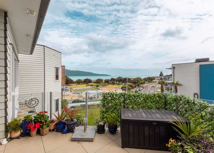  at 30/4 Seaview Road, Paraparaumu Beach, Kapiti Coast, Wellington