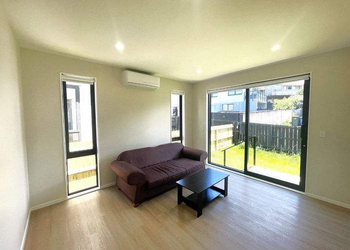  at 54B Royal View Road, Te Atatu South, Waitakere City, Auckland