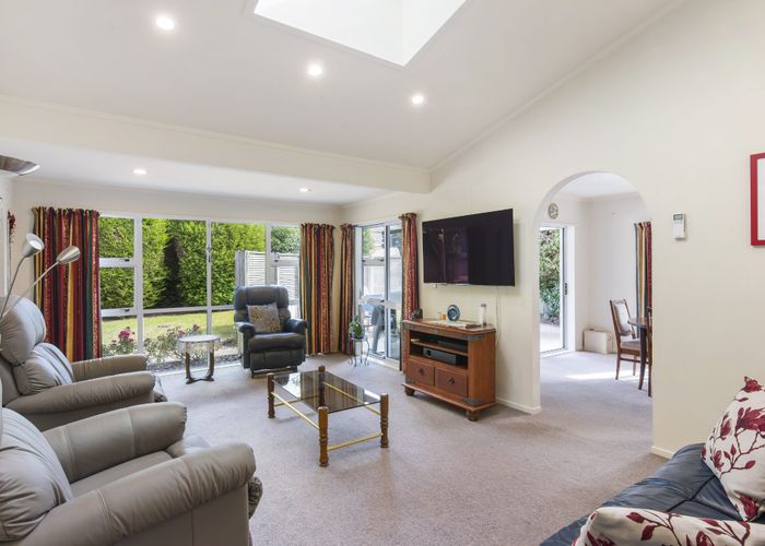  at 19 The Avenue, Paraparaumu Beach, Paraparaumu