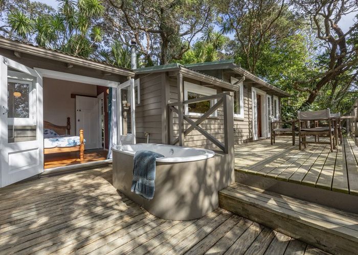  at 63 Seaview Road, New Lynn