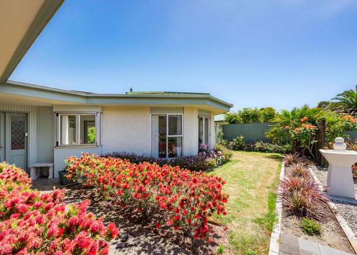  at 20 Freyberg Crescent, Waikanae Beach, Kapiti Coast, Wellington
