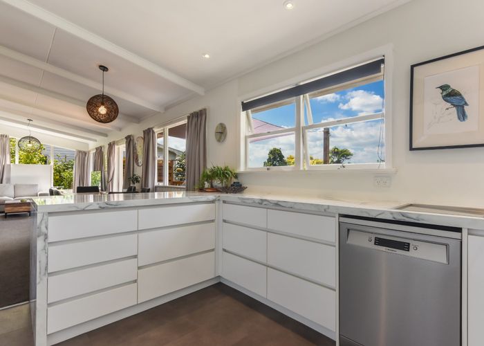  at 25 Surrey Road, Richmond, Richmond